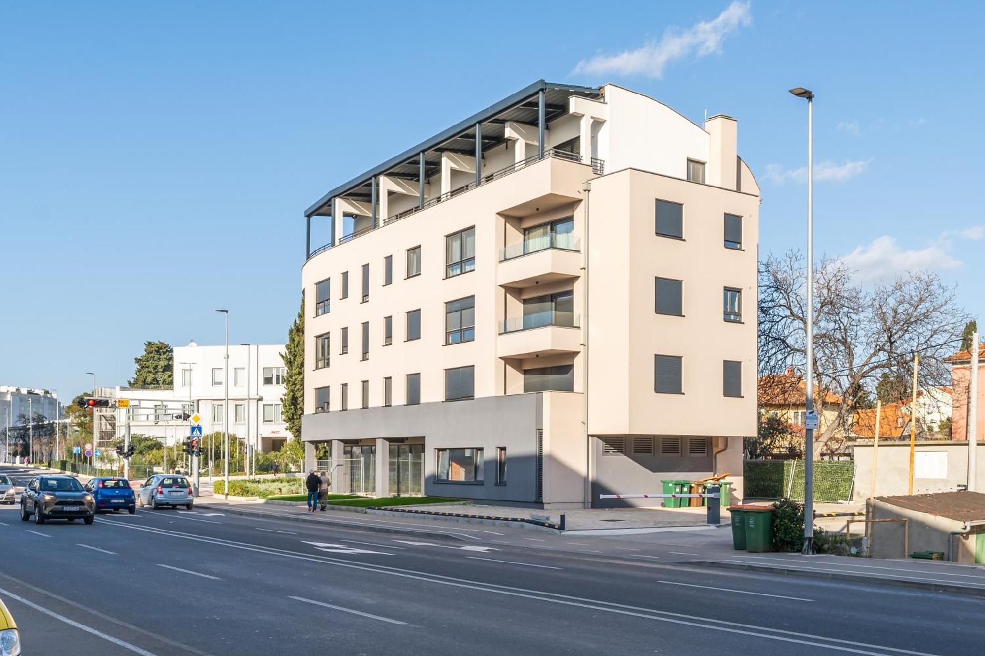 Tres Fenestras Zadar - Private Parking Διαμέρισμα Εξωτερικό φωτογραφία